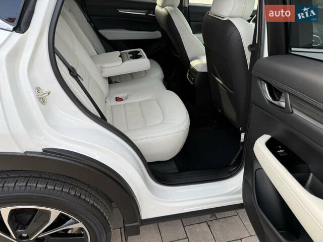 Белый Мазда СХ-5, объемом двигателя 2.49 л и пробегом 12 тыс. км за 26900 $, фото 26 на Automoto.ua