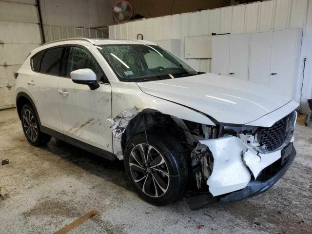 Белый Мазда СХ-5, объемом двигателя 2.5 л и пробегом 53 тыс. км за 6500 $, фото 3 на Automoto.ua