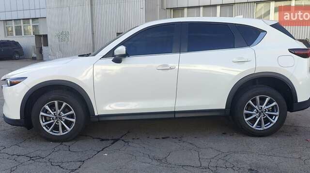 Белый Мазда СХ-5, объемом двигателя 2.49 л и пробегом 34 тыс. км за 23300 $, фото 4 на Automoto.ua