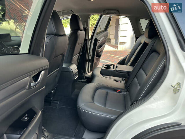 Білий Мазда СХ-5, об'ємом двигуна 2 л та пробігом 33 тис. км за 25650 $, фото 161 на Automoto.ua