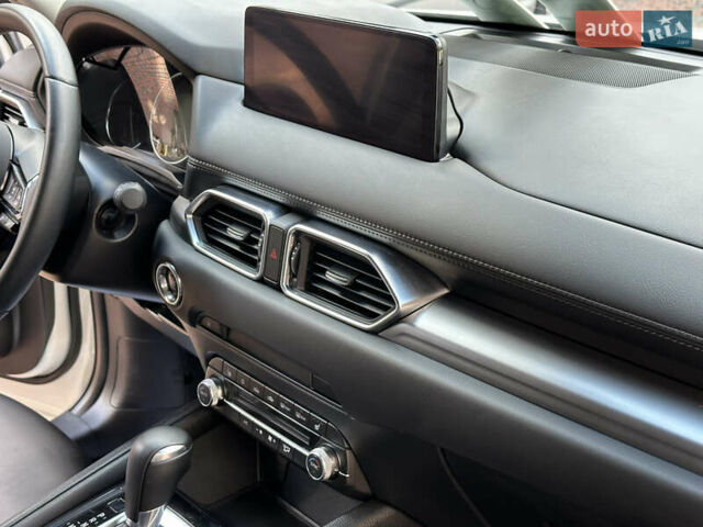 Білий Мазда СХ-5, об'ємом двигуна 2 л та пробігом 33 тис. км за 25650 $, фото 147 на Automoto.ua