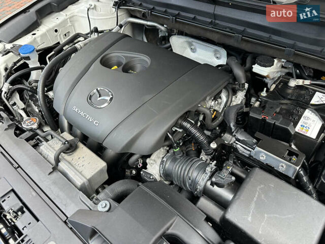 Білий Мазда СХ-5, об'ємом двигуна 2 л та пробігом 33 тис. км за 25650 $, фото 195 на Automoto.ua