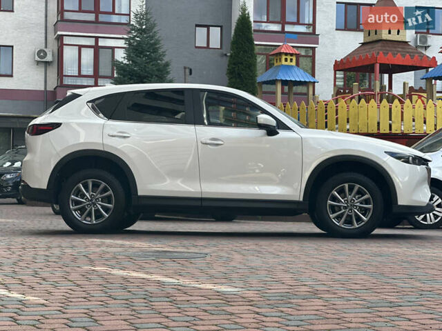 Білий Мазда СХ-5, об'ємом двигуна 2 л та пробігом 33 тис. км за 25650 $, фото 15 на Automoto.ua