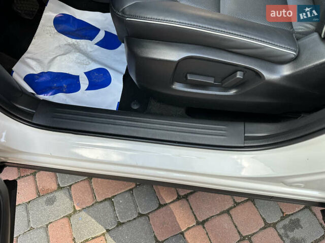 Білий Мазда СХ-5, об'ємом двигуна 2 л та пробігом 33 тис. км за 25650 $, фото 120 на Automoto.ua