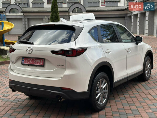 Білий Мазда СХ-5, об'ємом двигуна 2 л та пробігом 33 тис. км за 25650 $, фото 8 на Automoto.ua