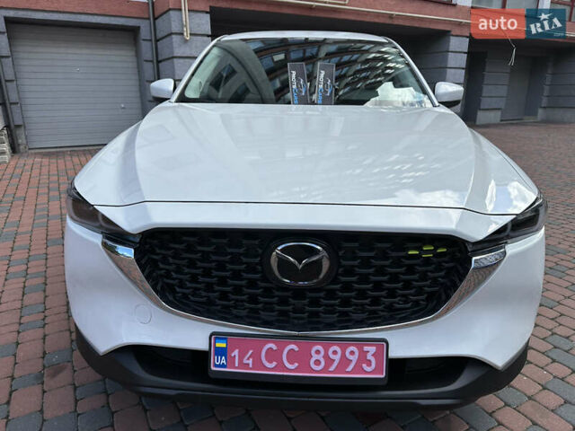 Білий Мазда СХ-5, об'ємом двигуна 2 л та пробігом 33 тис. км за 25650 $, фото 82 на Automoto.ua