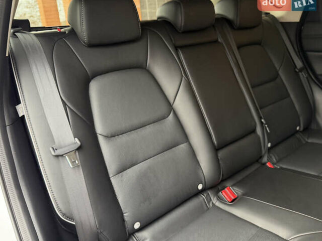 Белый Мазда СХ-5, объемом двигателя 2 л и пробегом 25 тыс. км за 30400 $, фото 40 на Automoto.ua