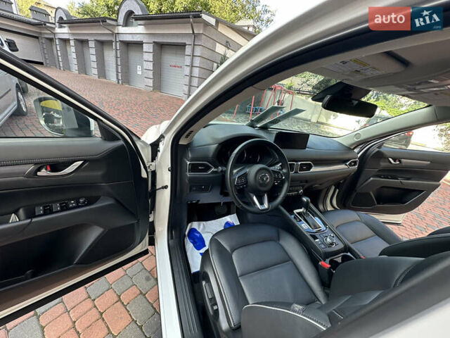 Білий Мазда СХ-5, об'ємом двигуна 2 л та пробігом 33 тис. км за 25650 $, фото 132 на Automoto.ua