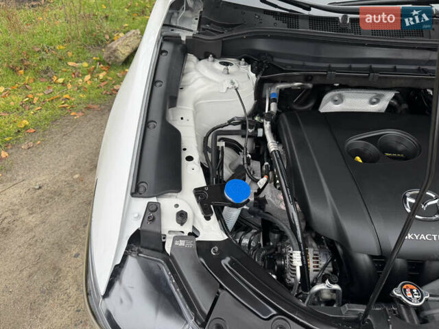 Белый Мазда СХ-5, объемом двигателя 2.49 л и пробегом 13 тыс. км за 26700 $, фото 34 на Automoto.ua