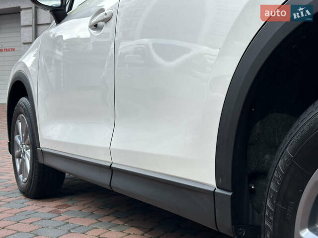 Білий Мазда СХ-5, об'ємом двигуна 2 л та пробігом 33 тис. км за 25650 $, фото 47 на Automoto.ua