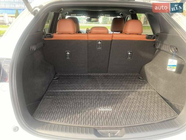 Белый Мазда СХ-5, объемом двигателя 2.49 л и пробегом 10 тыс. км за 31900 $, фото 8 на Automoto.ua