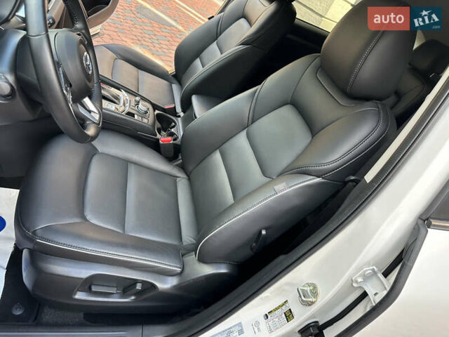 Білий Мазда СХ-5, об'ємом двигуна 2 л та пробігом 33 тис. км за 25650 $, фото 125 на Automoto.ua