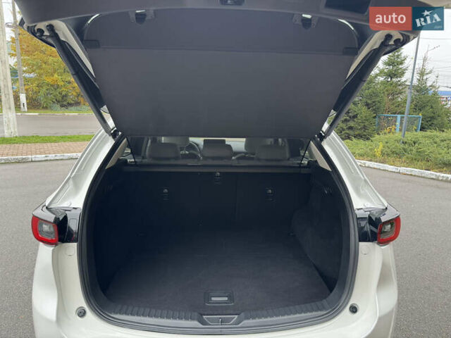 Белый Мазда СХ-5, объемом двигателя 2.49 л и пробегом 13 тыс. км за 26700 $, фото 29 на Automoto.ua