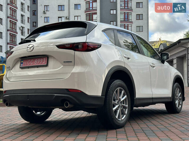 Білий Мазда СХ-5, об'ємом двигуна 2 л та пробігом 33 тис. км за 25650 $, фото 16 на Automoto.ua