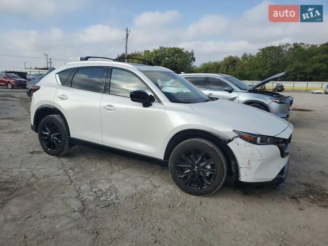Білий Мазда СХ-5, об'ємом двигуна 2.49 л та пробігом 9 тис. км за 7000 $, фото 4 на Automoto.ua