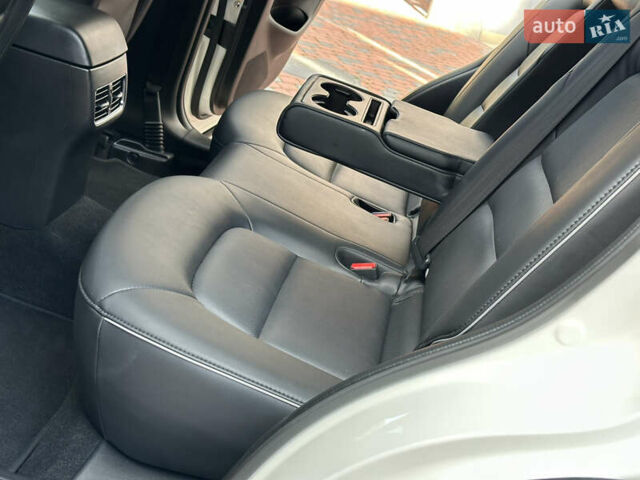 Білий Мазда СХ-5, об'ємом двигуна 2 л та пробігом 33 тис. км за 25650 $, фото 167 на Automoto.ua