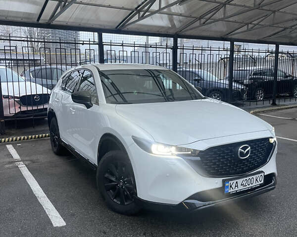 Белый Мазда СХ-5, объемом двигателя 2.49 л и пробегом 27 тыс. км за 32700 $, фото 1 на Automoto.ua