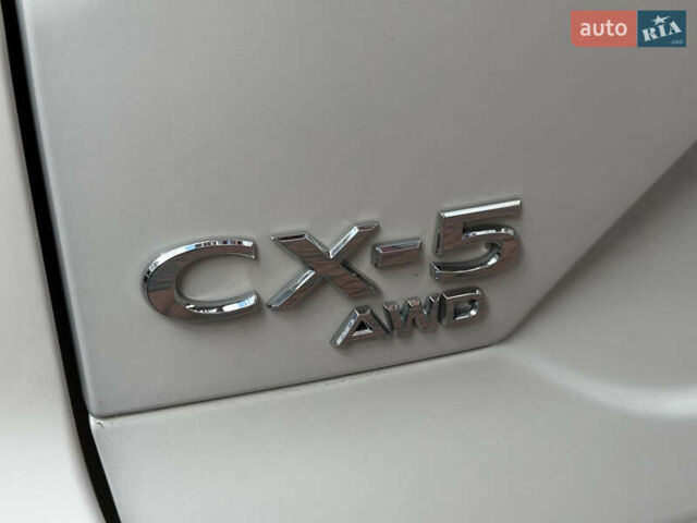 Білий Мазда СХ-5, об'ємом двигуна 2 л та пробігом 33 тис. км за 25650 $, фото 66 на Automoto.ua