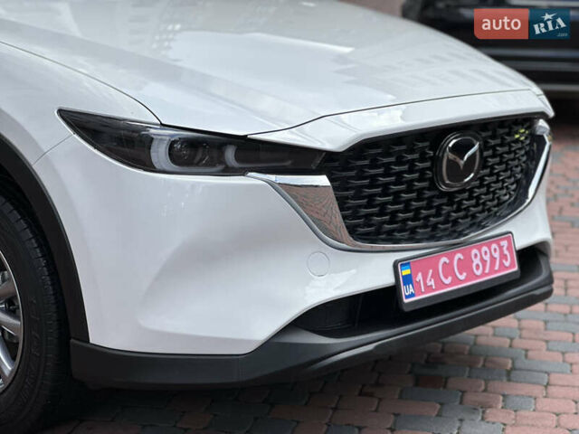 Білий Мазда СХ-5, об'ємом двигуна 2 л та пробігом 33 тис. км за 25650 $, фото 27 на Automoto.ua