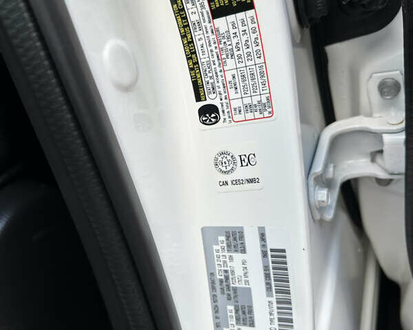 Білий Мазда СХ-5, об'ємом двигуна 2 л та пробігом 33 тис. км за 25650 $, фото 121 на Automoto.ua