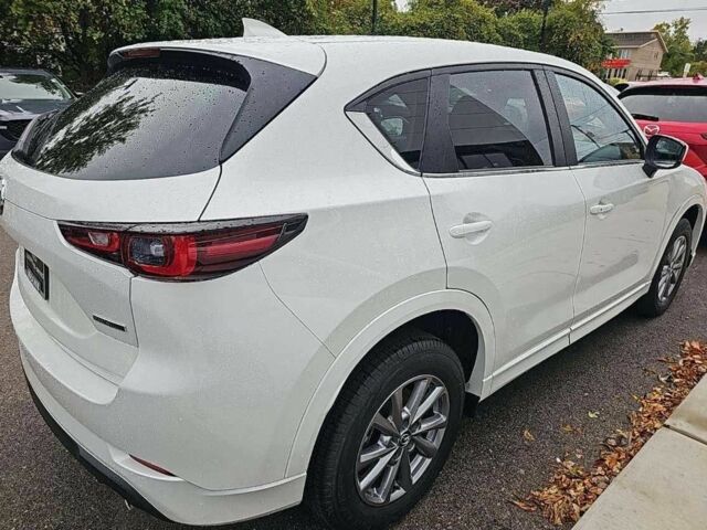 Белый Мазда СХ-5, объемом двигателя 0 л и пробегом 15 тыс. км за 22500 $, фото 2 на Automoto.ua