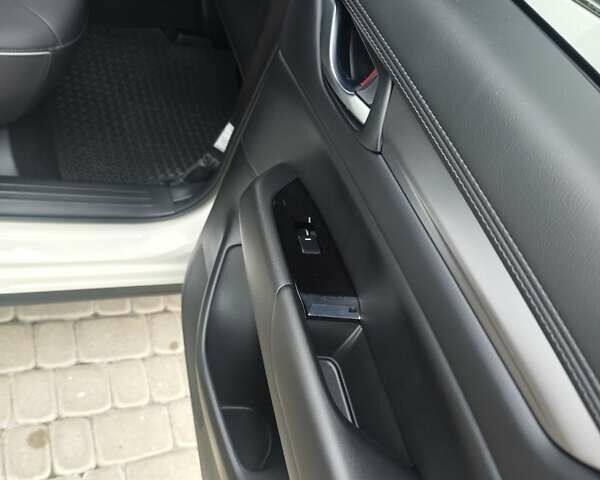 Белый Мазда СХ-5, объемом двигателя 2.49 л и пробегом 6 тыс. км за 26800 $, фото 4 на Automoto.ua