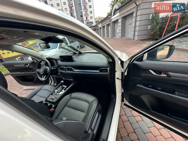 Білий Мазда СХ-5, об'ємом двигуна 2 л та пробігом 33 тис. км за 25650 $, фото 159 на Automoto.ua