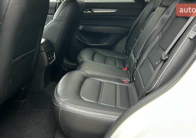 Белый Мазда СХ-5, объемом двигателя 2.49 л и пробегом 27 тыс. км за 32537 $, фото 10 на Automoto.ua