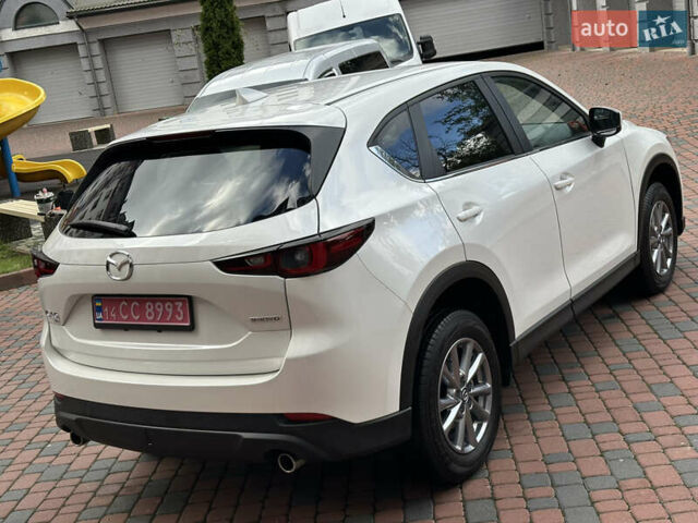 Білий Мазда СХ-5, об'ємом двигуна 2 л та пробігом 33 тис. км за 25650 $, фото 2 на Automoto.ua