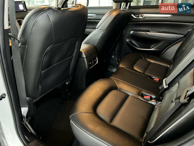 Белый Мазда СХ-5, объемом двигателя 2.49 л и пробегом 4 тыс. км за 26699 $, фото 10 на Automoto.ua