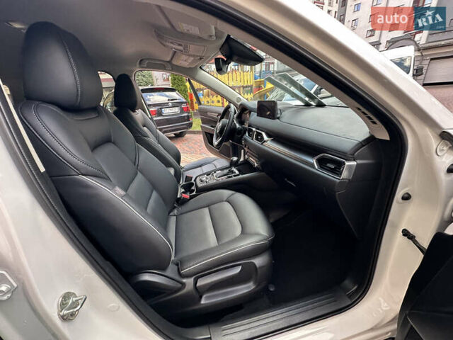 Білий Мазда СХ-5, об'ємом двигуна 2 л та пробігом 33 тис. км за 25650 $, фото 157 на Automoto.ua