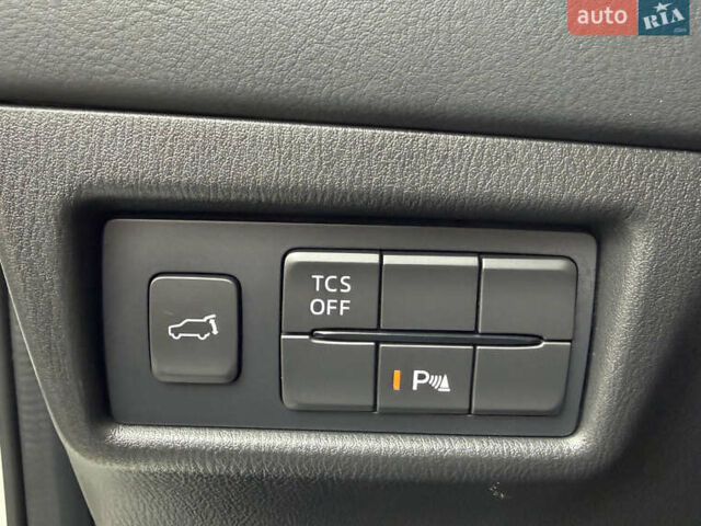 Белый Мазда СХ-5, объемом двигателя 2 л и пробегом 25 тыс. км за 30400 $, фото 47 на Automoto.ua