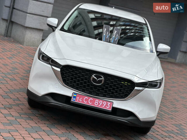Білий Мазда СХ-5, об'ємом двигуна 2 л та пробігом 33 тис. км за 25650 $, фото 5 на Automoto.ua