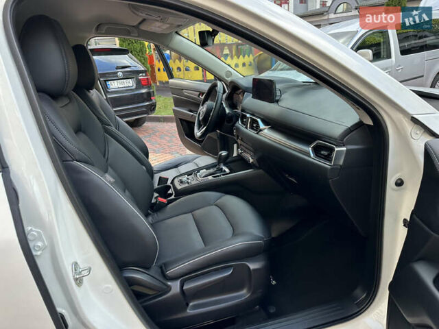 Білий Мазда СХ-5, об'ємом двигуна 2 л та пробігом 33 тис. км за 25650 $, фото 141 на Automoto.ua