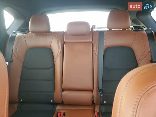 Білий Мазда СХ-5, об'ємом двигуна 2.49 л та пробігом 9 тис. км за 7000 $, фото 9 на Automoto.ua