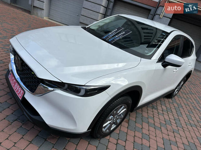 Білий Мазда СХ-5, об'ємом двигуна 2 л та пробігом 33 тис. км за 25650 $, фото 81 на Automoto.ua