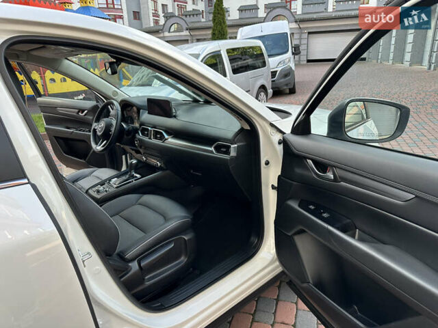 Білий Мазда СХ-5, об'ємом двигуна 2 л та пробігом 33 тис. км за 25650 $, фото 140 на Automoto.ua