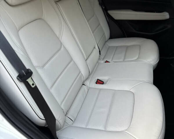 Білий Мазда СХ-5, об'ємом двигуна 2.49 л та пробігом 13 тис. км за 27500 $, фото 13 на Automoto.ua