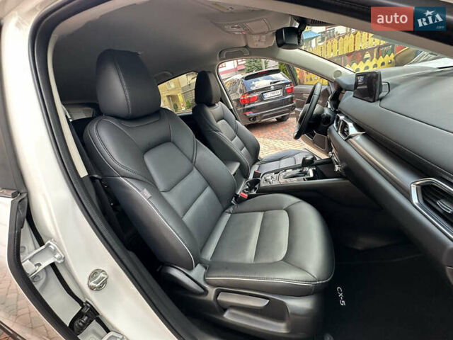 Білий Мазда СХ-5, об'ємом двигуна 2 л та пробігом 33 тис. км за 25650 $, фото 158 на Automoto.ua