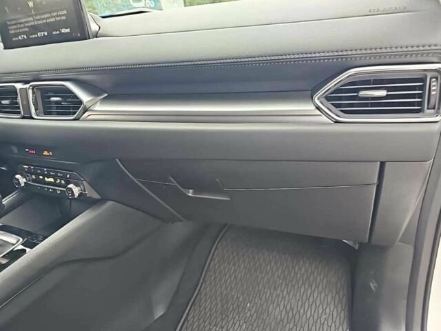 Белый Мазда СХ-5, объемом двигателя 0 л и пробегом 15 тыс. км за 22500 $, фото 7 на Automoto.ua