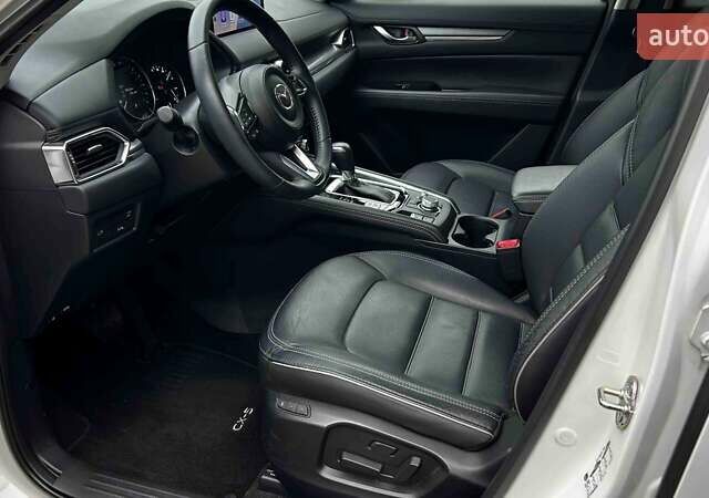 Белый Мазда СХ-5, объемом двигателя 2.49 л и пробегом 27 тыс. км за 32537 $, фото 11 на Automoto.ua