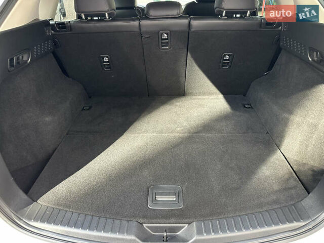 Білий Мазда СХ-5, об'ємом двигуна 2 л та пробігом 33 тис. км за 25650 $, фото 187 на Automoto.ua