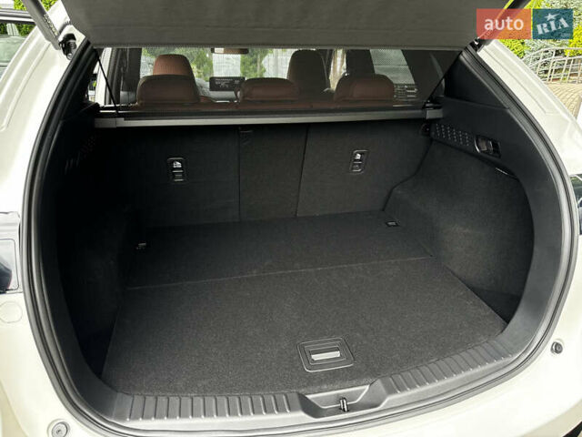 Белый Мазда СХ-5, объемом двигателя 2.5 л и пробегом 1 тыс. км за 36971 $, фото 83 на Automoto.ua