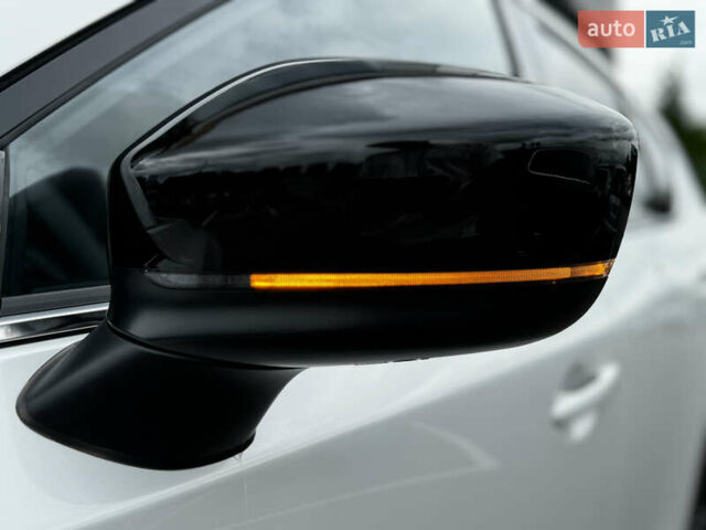 Белый Мазда СХ-5, объемом двигателя 2.5 л и пробегом 1 тыс. км за 36971 $, фото 18 на Automoto.ua