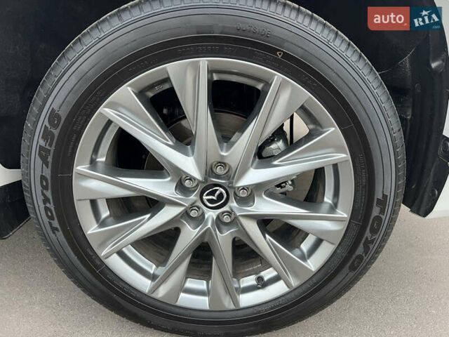 Білий Мазда СХ-5, об'ємом двигуна 2.49 л та пробігом 4 тис. км за 29500 $, фото 32 на Automoto.ua