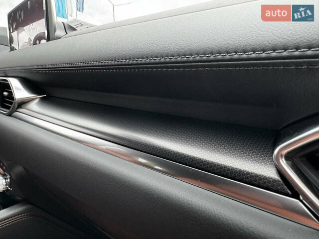 Белый Мазда СХ-5, объемом двигателя 2.5 л и пробегом 1 тыс. км за 36971 $, фото 62 на Automoto.ua