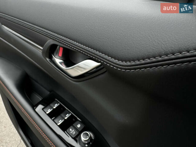 Белый Мазда СХ-5, объемом двигателя 2.5 л и пробегом 1 тыс. км за 36971 $, фото 46 на Automoto.ua