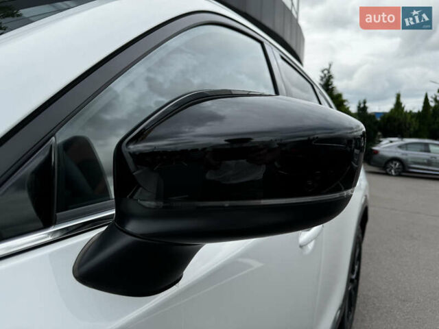 Белый Мазда СХ-5, объемом двигателя 2.5 л и пробегом 1 тыс. км за 36971 $, фото 17 на Automoto.ua