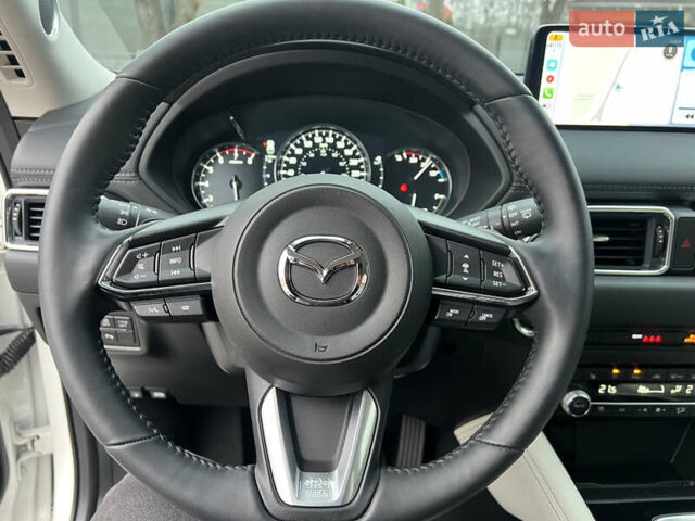 Білий Мазда СХ-5, об'ємом двигуна 2.49 л та пробігом 4 тис. км за 29500 $, фото 75 на Automoto.ua