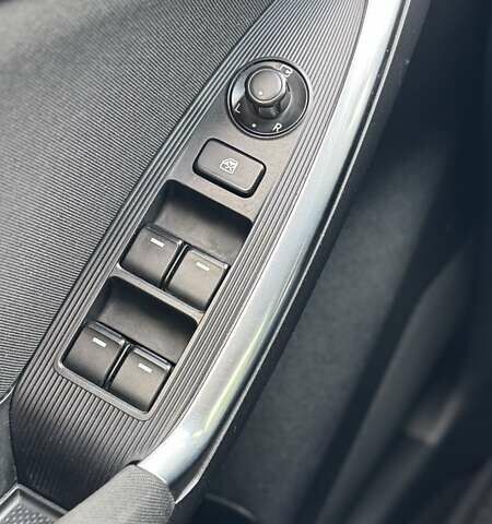 Черный Мазда СХ-5, объемом двигателя 2.19 л и пробегом 218 тыс. км за 13700 $, фото 12 на Automoto.ua